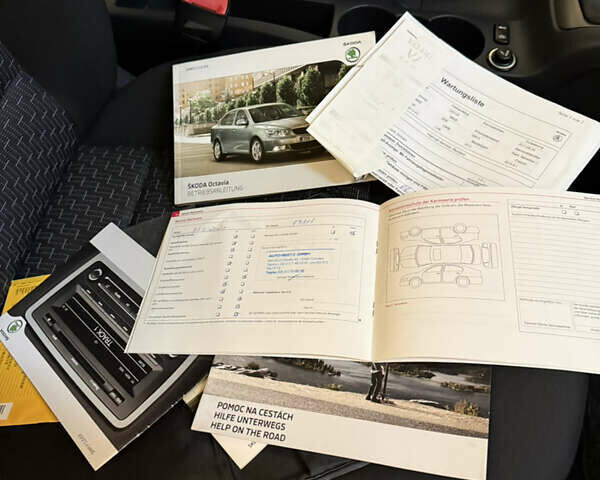 Шкода Октавія 2011 у Хмельницькому на Automoto.ua Синій Шкода Октавія, об'ємом двигуна 1.6 л та пробігом 120 тис. км за 8750 $, фото 18 на Automoto.ua