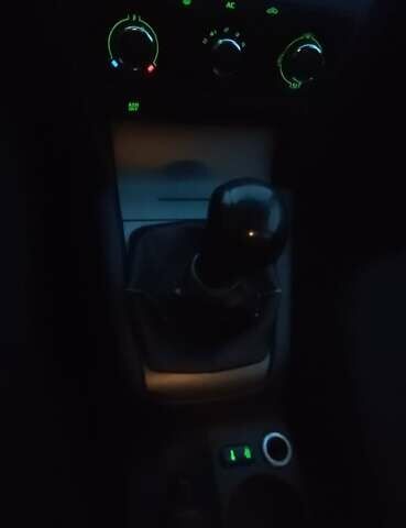 Синій Шкода Октавія, об'ємом двигуна 1.6 л та пробігом 401 тис. км за 6800 $, фото 12 на Automoto.ua