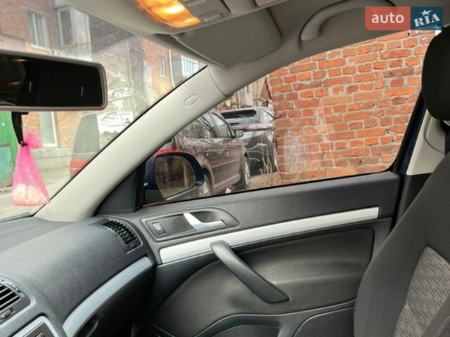 Синий Шкода Октавия, объемом двигателя 1.8 л и пробегом 337 тыс. км за 7000 $, фото 13 на Automoto.ua