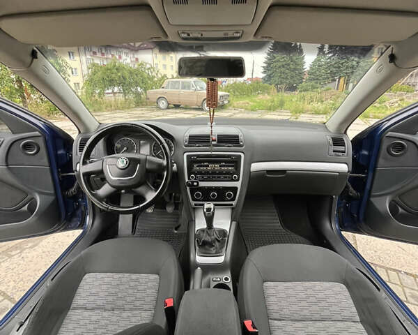 Синий Шкода Октавия, объемом двигателя 1.97 л и пробегом 334 тыс. км за 6500 $, фото 15 на Automoto.ua