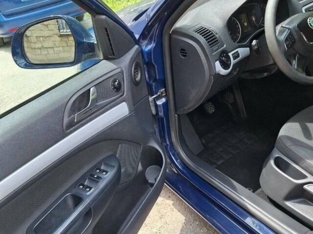 Синій Шкода Октавія, об'ємом двигуна 1.6 л та пробігом 330 тис. км за 6800 $, фото 12 на Automoto.ua