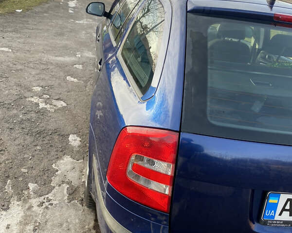 Синий Шкода Октавия, объемом двигателя 1.6 л и пробегом 240 тыс. км за 7800 $, фото 7 на Automoto.ua