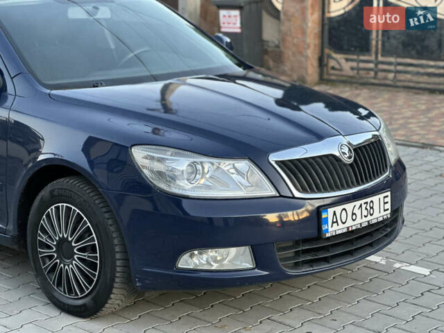 Синий Шкода Октавия, объемом двигателя 1.6 л и пробегом 350 тыс. км за 5999 $, фото 3 на Automoto.ua
