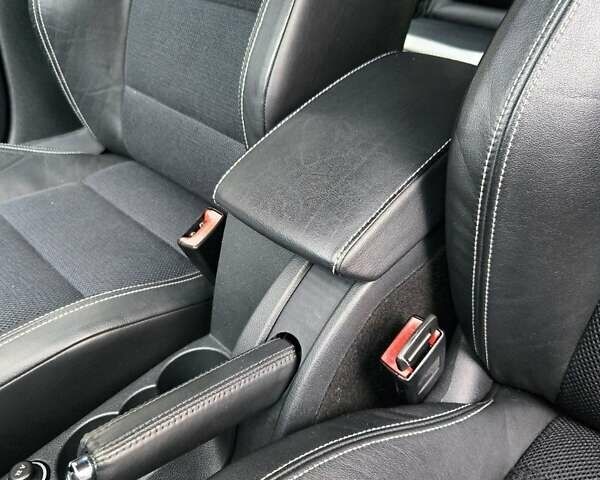 Синий Шкода Октавия, объемом двигателя 1.98 л и пробегом 168 тыс. км за 9499 $, фото 38 на Automoto.ua