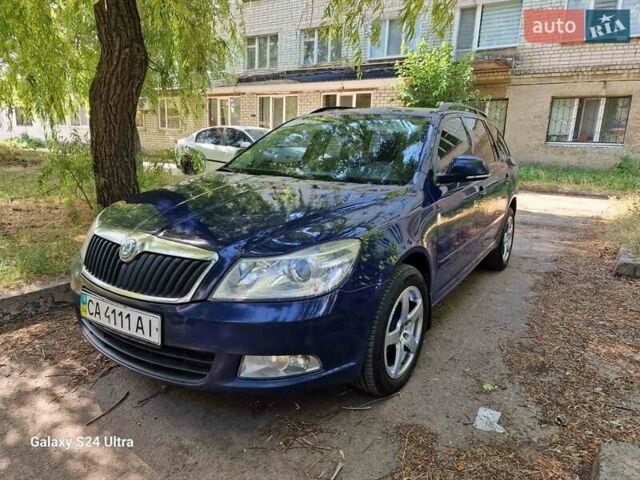 Синій Шкода Октавія, об'ємом двигуна 1.6 л та пробігом 300 тис. км за 6990 $, фото 3 на Automoto.ua