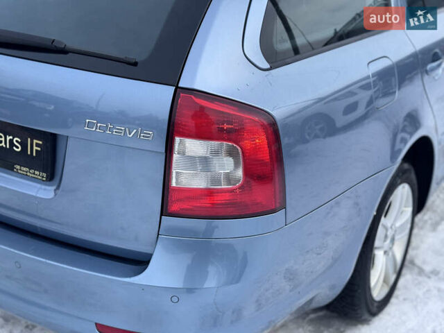 Синій Шкода Октавія, об'ємом двигуна 1.2 л та пробігом 208 тис. км за 6750 $, фото 16 на Automoto.ua