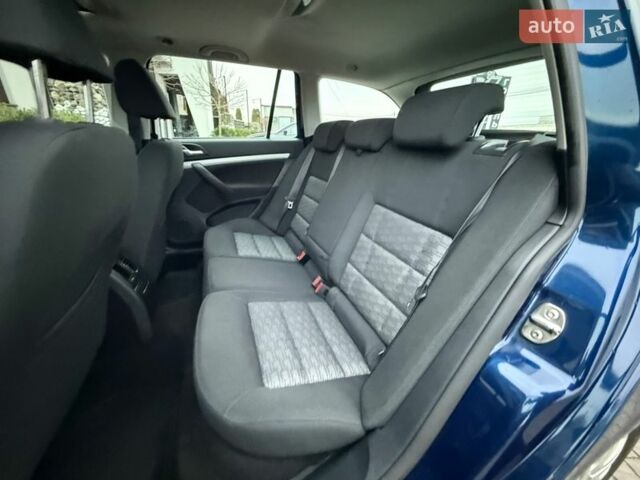 Синий Шкода Октавия, объемом двигателя 1.6 л и пробегом 234 тыс. км за 8300 $, фото 39 на Automoto.ua