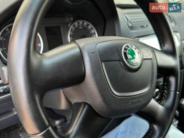 Синий Шкода Октавия, объемом двигателя 1.6 л и пробегом 214 тыс. км за 8600 $, фото 21 на Automoto.ua