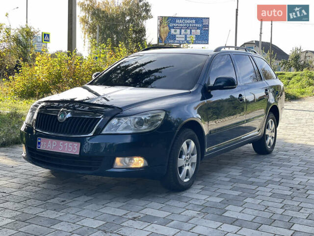Синий Шкода Октавия, объемом двигателя 1.6 л и пробегом 273 тыс. км за 7800 $, фото 1 на Automoto.ua
