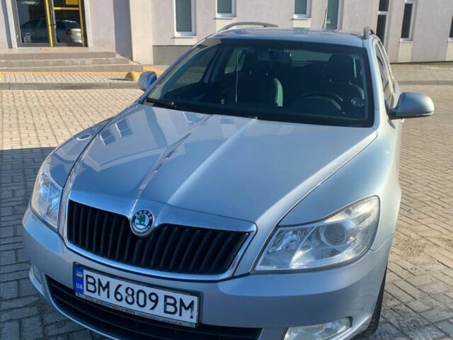 Синій Шкода Октавія, об'ємом двигуна 1.6 л та пробігом 247 тис. км за 8200 $, фото 1 на Automoto.ua