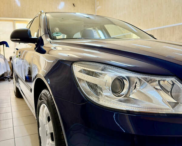 Шкода Октавія 2011 у Хмельницькому на Automoto.ua Синій Шкода Октавія, об'ємом двигуна 1.6 л та пробігом 120 тис. км за 8750 $, фото 5 на Automoto.ua