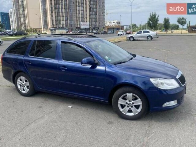 Синій Шкода Октавія, об'ємом двигуна 1.6 л та пробігом 247 тис. км за 9000 $, фото 3 на Automoto.ua