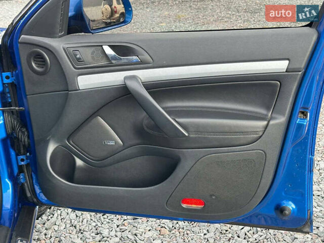 Синій Шкода Октавія, об'ємом двигуна 2 л та пробігом 319 тис. км за 9590 $, фото 32 на Automoto.ua