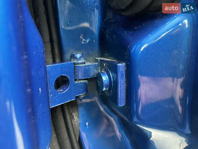 Синий Шкода Октавия, объемом двигателя 2 л и пробегом 204 тыс. км за 12650 $, фото 139 на Automoto.ua