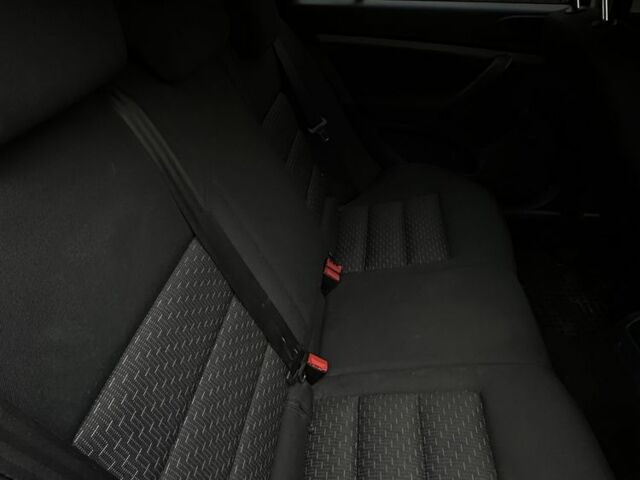 Синій Шкода Октавія, об'ємом двигуна 1.6 л та пробігом 320 тис. км за 6300 $, фото 9 на Automoto.ua