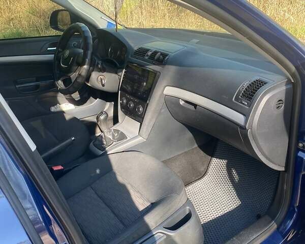 Синій Шкода Октавія, об'ємом двигуна 1.6 л та пробігом 314 тис. км за 7850 $, фото 8 на Automoto.ua