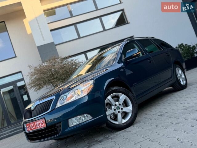 Синій Шкода Октавія, об'ємом двигуна 1.2 л та пробігом 201 тис. км за 6799 $, фото 24 на Automoto.ua