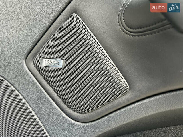 Синий Шкода Октавия, объемом двигателя 2 л и пробегом 204 тыс. км за 12100 $, фото 123 на Automoto.ua