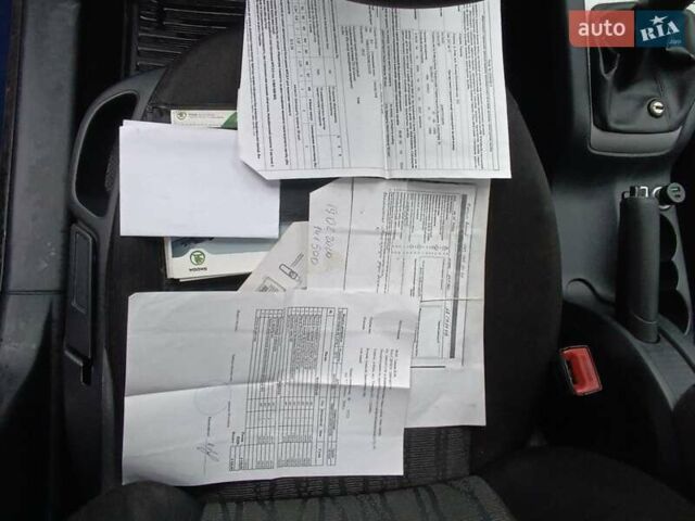 Синий Шкода Октавия, объемом двигателя 1.9 л и пробегом 215 тыс. км за 7500 $, фото 19 на Automoto.ua