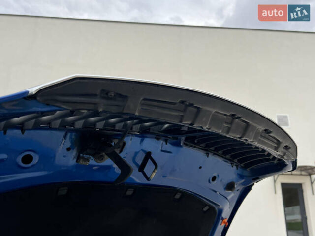 Синий Шкода Октавия, объемом двигателя 2 л и пробегом 204 тыс. км за 12650 $, фото 185 на Automoto.ua