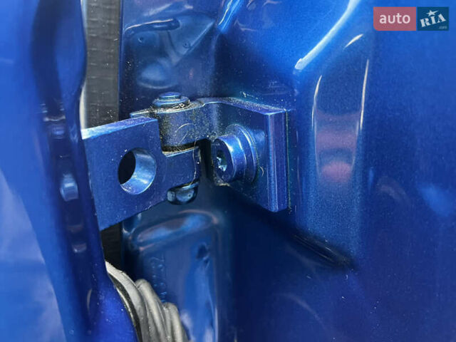 Синий Шкода Октавия, объемом двигателя 2 л и пробегом 204 тыс. км за 12100 $, фото 143 на Automoto.ua