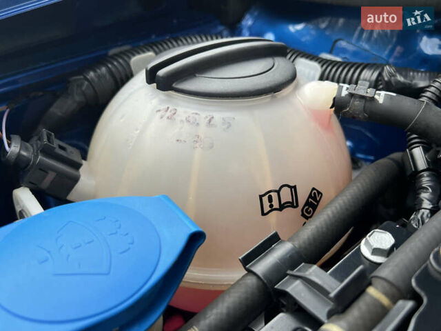 Синий Шкода Октавия, объемом двигателя 2 л и пробегом 204 тыс. км за 12650 $, фото 172 на Automoto.ua