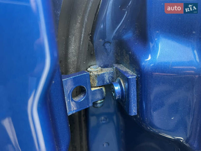 Синий Шкода Октавия, объемом двигателя 2 л и пробегом 204 тыс. км за 12650 $, фото 138 на Automoto.ua