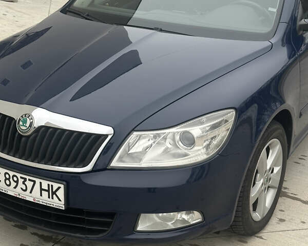 Синій Шкода Октавія, об'ємом двигуна 2 л та пробігом 299 тис. км за 9500 $, фото 8 на Automoto.ua