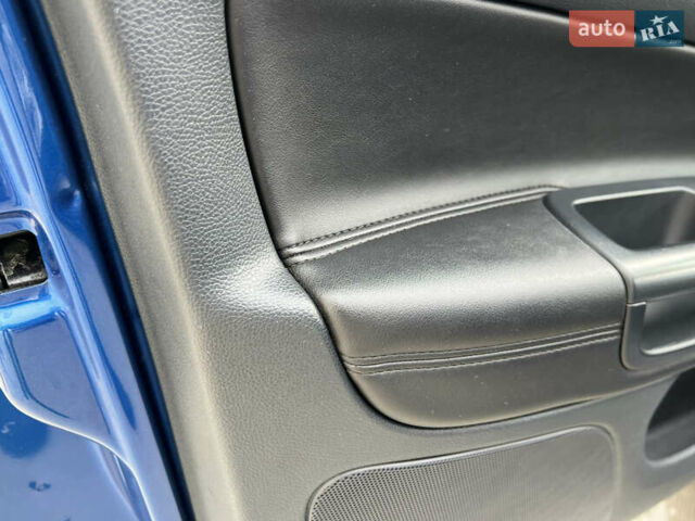 Синий Шкода Октавия, объемом двигателя 2 л и пробегом 204 тыс. км за 12650 $, фото 100 на Automoto.ua