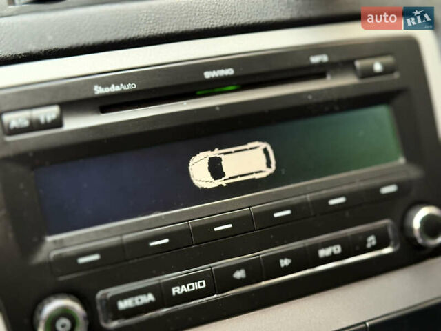 Синий Шкода Октавия, объемом двигателя 1.6 л и пробегом 265 тыс. км за 9100 $, фото 13 на Automoto.ua