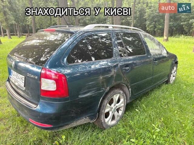 Синий Шкода Октавия, объемом двигателя 1.2 л и пробегом 247 тыс. км за 3650 $, фото 2 на Automoto.ua