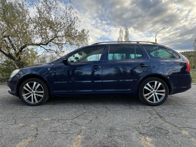 Синій Шкода Октавія, об'ємом двигуна 1.4 л та пробігом 218 тис. км за 7800 $, фото 7 на Automoto.ua