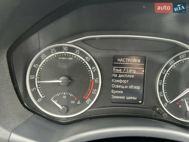 Синий Шкода Октавия, объемом двигателя 2 л и пробегом 204 тыс. км за 12650 $, фото 190 на Automoto.ua
