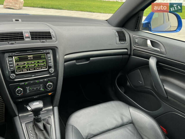 Синий Шкода Октавия, объемом двигателя 2 л и пробегом 204 тыс. км за 12650 $, фото 193 на Automoto.ua