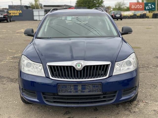 Синий Шкода Октавия, объемом двигателя 1.6 л и пробегом 194 тыс. км за 7900 $, фото 2 на Automoto.ua
