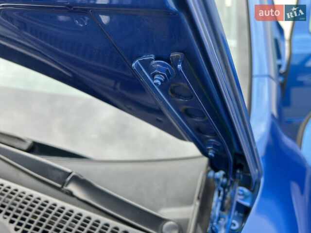 Синий Шкода Октавия, объемом двигателя 2 л и пробегом 204 тыс. км за 12650 $, фото 168 на Automoto.ua