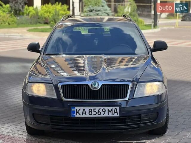 Шкода Октавия 2012 в Киеве на Automoto.ua Синий Шкода Октавия, объемом двигателя 1.6 л и пробегом 0 тыс. км за 5999 $, фото 2 на Automoto.ua