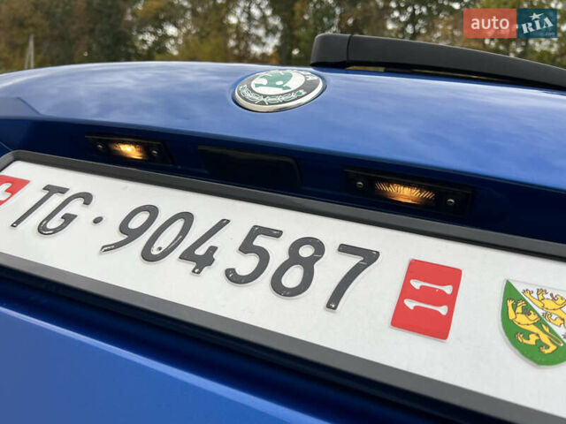 Синій Шкода Октавія, об'ємом двигуна 2 л та пробігом 204 тис. км за 11950 $, фото 186 на Automoto.ua