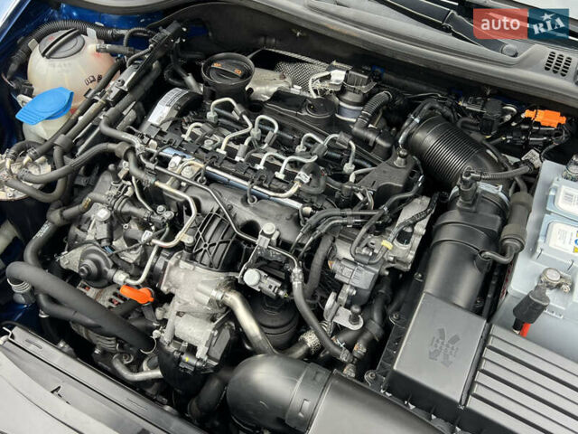 Синий Шкода Октавия, объемом двигателя 2 л и пробегом 204 тыс. км за 12650 $, фото 178 на Automoto.ua