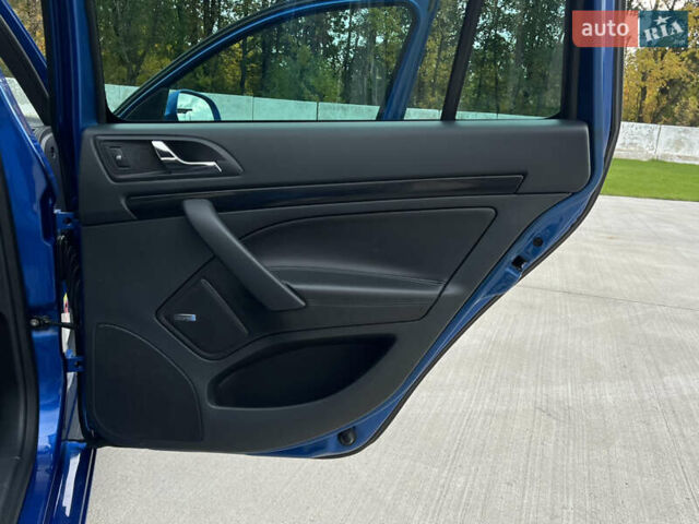 Синий Шкода Октавия, объемом двигателя 2 л и пробегом 204 тыс. км за 12650 $, фото 124 на Automoto.ua