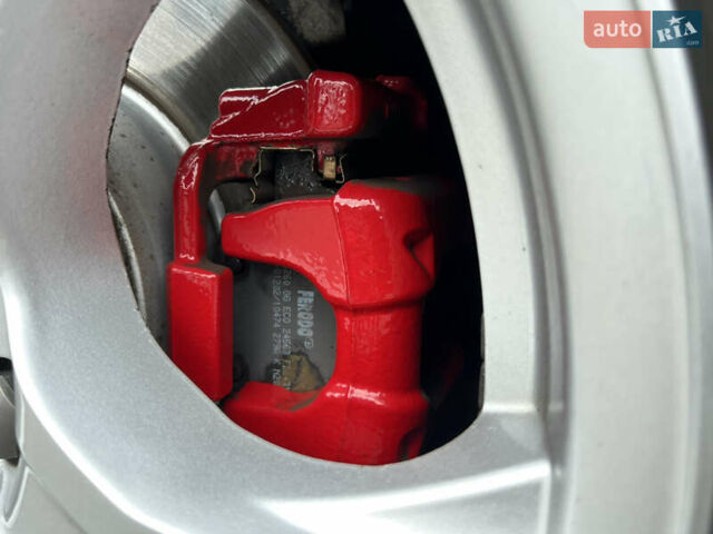 Синий Шкода Октавия, объемом двигателя 2 л и пробегом 204 тыс. км за 12650 $, фото 71 на Automoto.ua