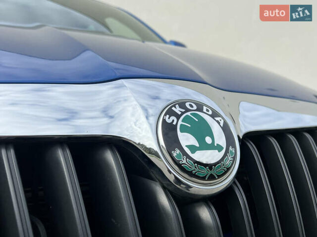 Синий Шкода Октавия, объемом двигателя 2 л и пробегом 204 тыс. км за 12650 $, фото 46 на Automoto.ua