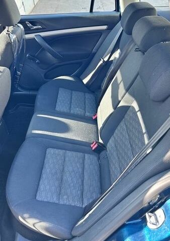 Синий Шкода Октавия, объемом двигателя 1.6 л и пробегом 277 тыс. км за 8200 $, фото 36 на Automoto.ua