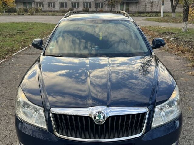 Синій Шкода Октавія, об'ємом двигуна 1.4 л та пробігом 218 тис. км за 7800 $, фото 4 на Automoto.ua
