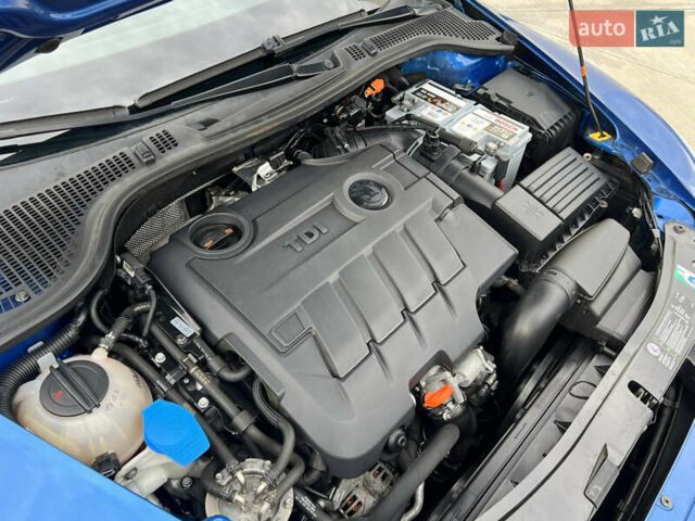 Синий Шкода Октавия, объемом двигателя 2 л и пробегом 204 тыс. км за 12100 $, фото 166 на Automoto.ua
