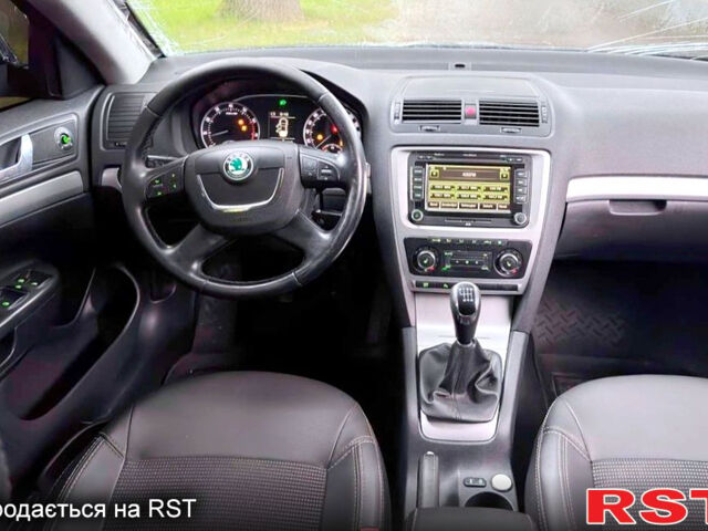 Шкода Октавия 2012 в Киеве на Automoto.ua Синий Шкода Октавия, объемом двигателя 1.2 л и пробегом 247 тыс. км за 3950 $, фото 10 на Automoto.ua