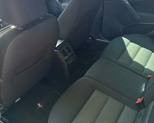 Синий Шкода Октавия, объемом двигателя 1.8 л и пробегом 162 тыс. км за 9100 $, фото 2 на Automoto.ua