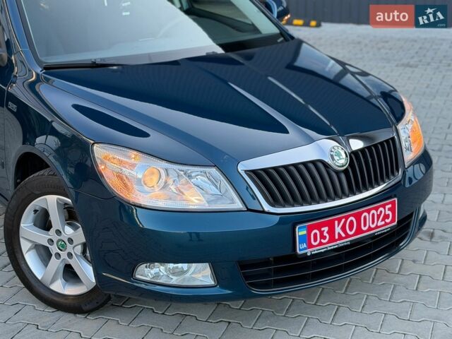 Синій Шкода Октавія, об'ємом двигуна 1.2 л та пробігом 201 тис. км за 6799 $, фото 13 на Automoto.ua