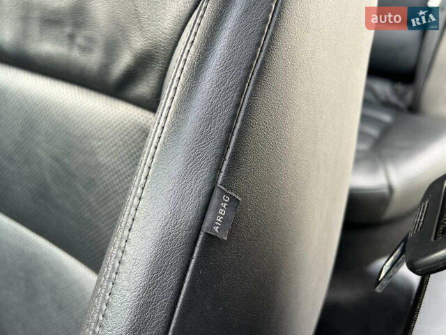 Синий Шкода Октавия, объемом двигателя 2 л и пробегом 204 тыс. км за 12100 $, фото 85 на Automoto.ua