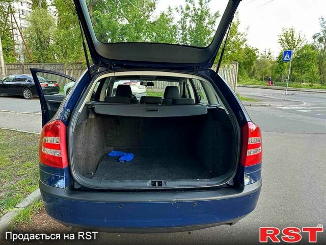Синий Шкода Октавия, объемом двигателя 1.6 л и пробегом 240 тыс. км за 5900 $, фото 9 на Automoto.ua